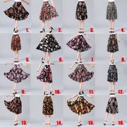 Middle-aged and elderly dancing skirts skirts