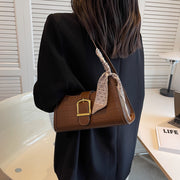 High Sense Special-interest Design Spring Versatile Fashion One Shoulder Underarm Baguette Bag
