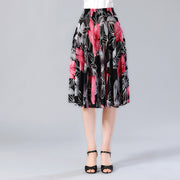 Middle-aged and elderly dancing skirts skirts