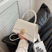 Stone Grain Messenger Bag Is Fashionable