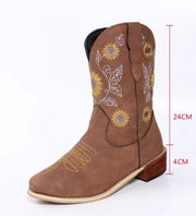 Plus Size Knight Dr Martens Boots Embroidered Fashion Women's Mid-calf