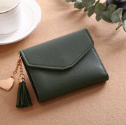 Female purse tassel